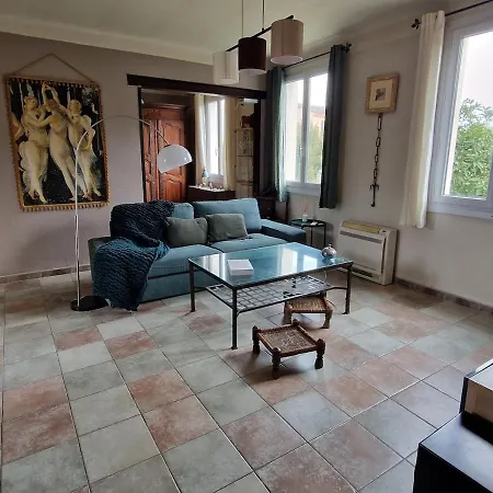 Casa de Férias Provencal House With Pool